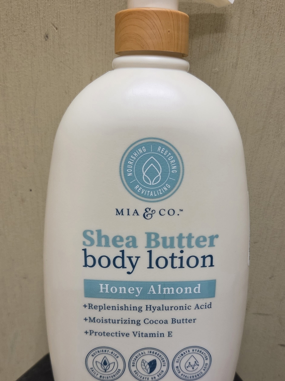 Shea Butter Body Lotion - Honey Almond (White)